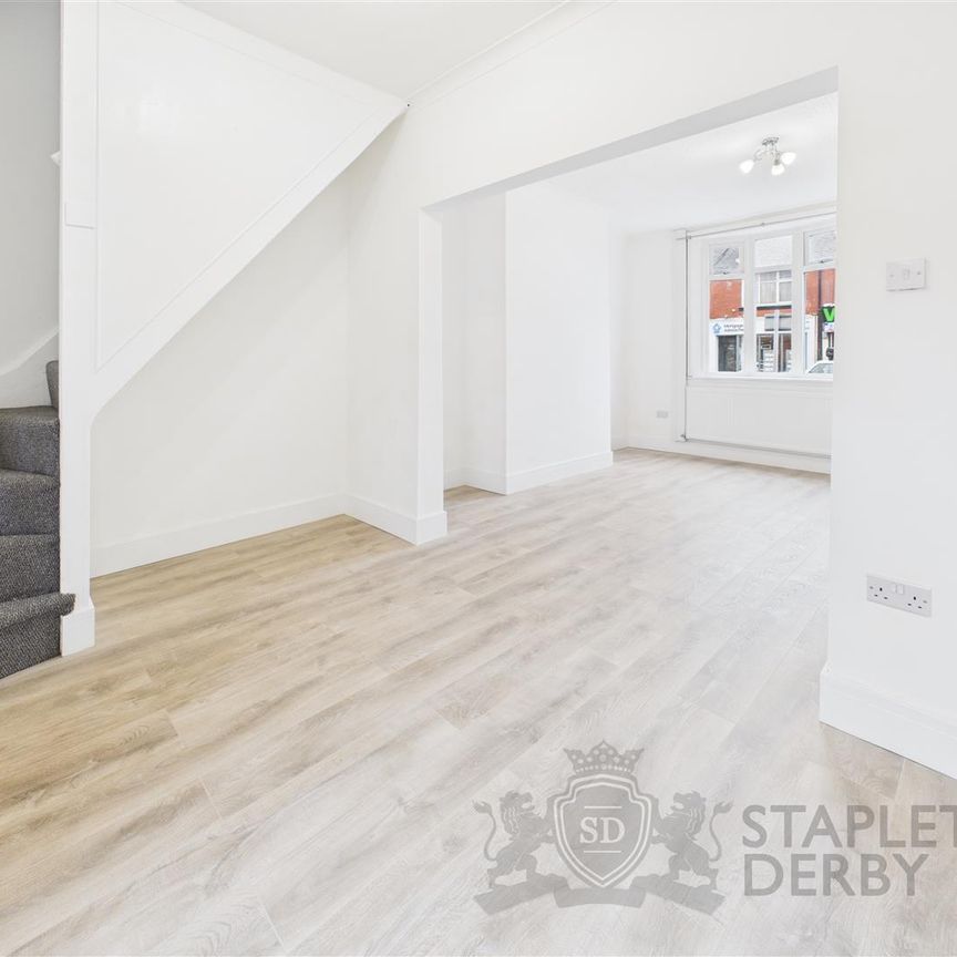 2 Bedroom Terraced House for Rent - Photo 1