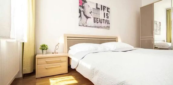 Carrer de Virués, Valencia, Valencian Community 46002 - Photo 2