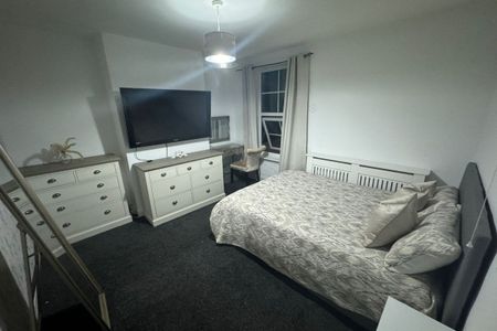 East Street, KIDDERMINSTER - Photo 3