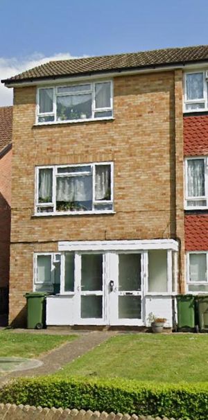 2 bedroom ground floor maisonette to rent - Photo 1