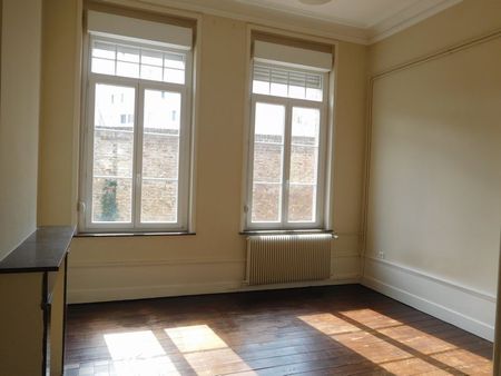 Location Appartement 2 pièces 55m² CAMBRAI 59400 - Photo 3