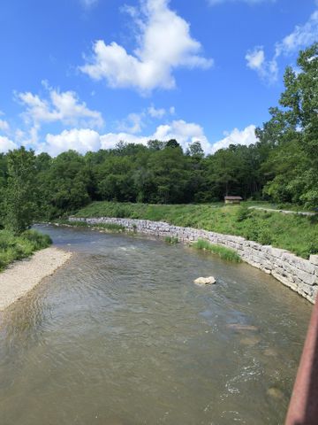 West River Apartments - Photo 3