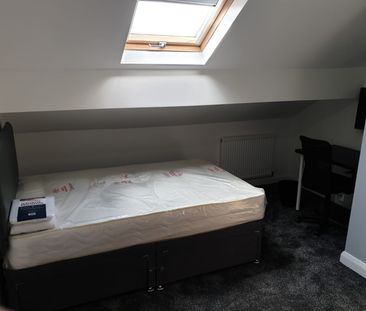 5 Bedroom House To Rent - Photo 6