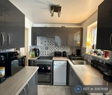 3 bedroom terraced house to rent - Photo 5