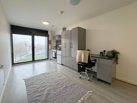 Studio to rent - Photo 5