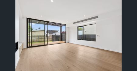 A Spacious Family Haven in the Heart of Niddrie - Photo 5
