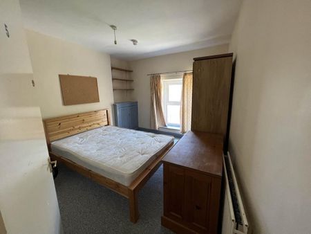 6 bedroom house to rent - Photo 2