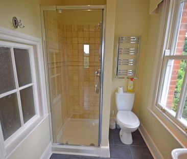 4 bedroom detached house to rent - Photo 6