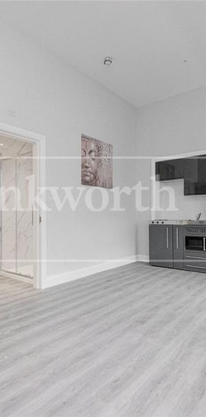 Studio to rent - Photo 1