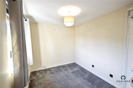 3 bedroom semi-detached house to rent - Photo 3