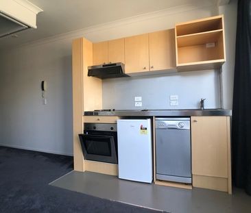 CITY CENTRE - One Bedroom with a Balcony - Photo 3