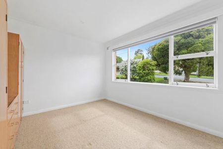 Character on Cambridge - Photo 2