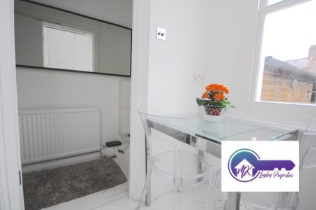 1 Bedroom Room in Flat Share To Rent - Photo 5