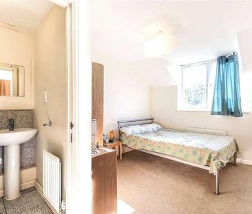 Aveley House, Iliffe Close, Reading, Berkshire, RG1 - Photo 2