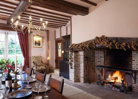 6 bedroom detached house to rent - Photo 5