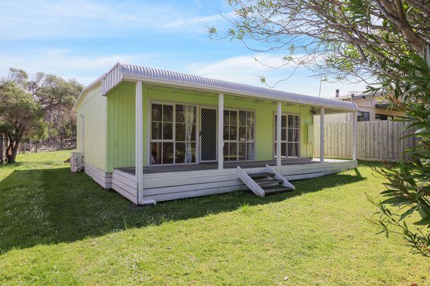 36 Hobsons Parade Cowes VIC - Photo 1