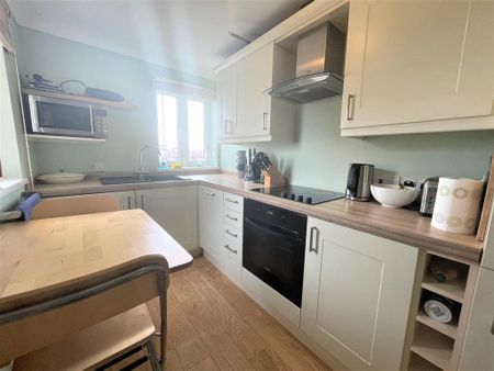 2 bedroom apartment to rent - Photo 5