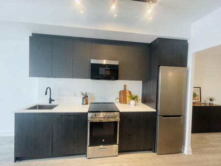 For Lease - 2369 Danforth Avenue Unit# 701, Toronto, Ontario - Photo 5