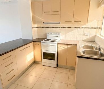 Low Maintenance Living in Woree - Photo 4