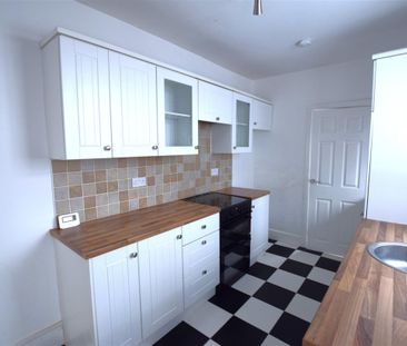 3 bedroom house - terraced to rent - Photo 4