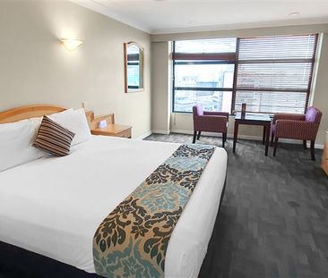 CITY CENTRAL - Furnished Apartment, 1 Carpark, Water & Power Included - Photo 3