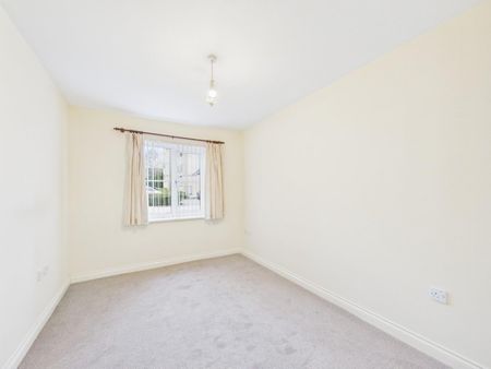 2 bedroom Flat To Let - Photo 5