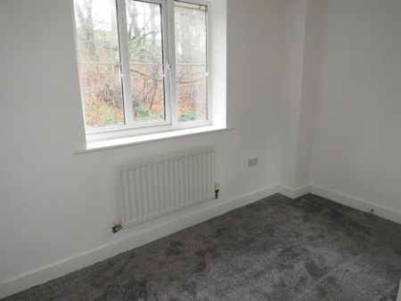 Bairstow Lane, Sowerby Bridge - Photo 2