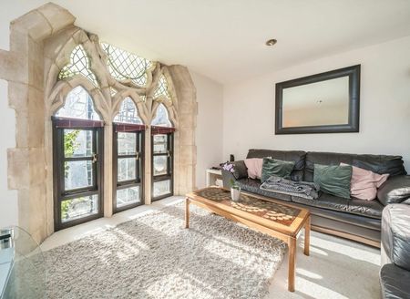 The Avenue - Photo 2