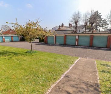 2 BED Flat To rent - Photo 5