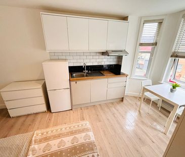 Studio Flat, Meyrick Road, NW10 - Photo 4