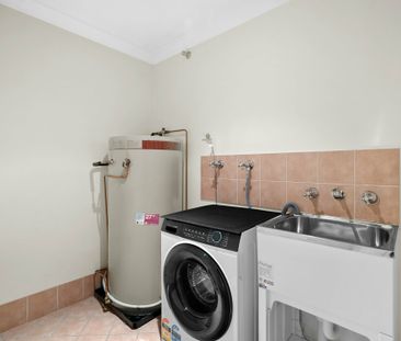 Convenient Unit in the Centre of the CBD - Photo 3