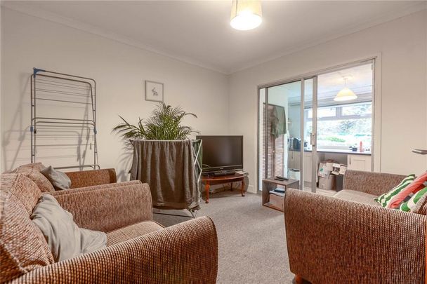 4 bedroom terraced house to rent - Photo 1