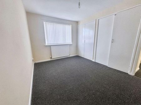 2 bed upper flat to rent in NE23 - Photo 2