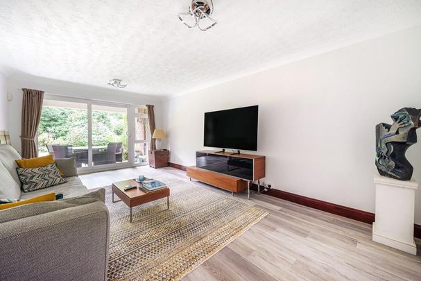 3 bedroom apartment to rent - Photo 1