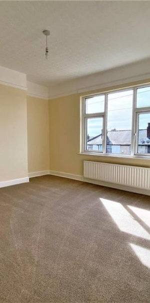 High Street - Photo 1