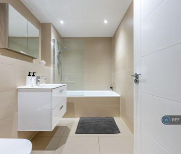 1 bedroom flat to rent - Photo 6