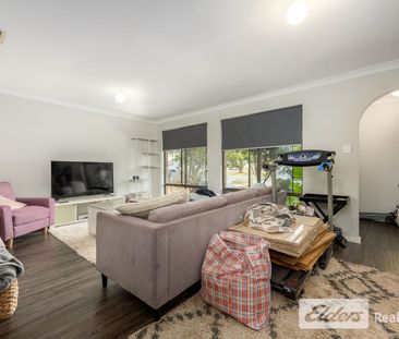 Family Living in a Cul-De-Sac - Photo 1