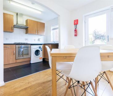 2 bedroom terraced house to rent - Photo 5