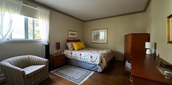 À LOUER — Condo de coin, 3545 chemin Sainte-Foy, - Photo 2