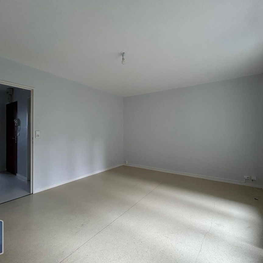 Location Appartement 1 pièce 33m² CHATEAUROUX 36000 - Photo 1