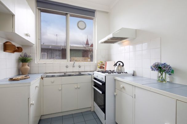 12/559 GlenHuntly Road, Elsternwick VIC 3185 - Apartment For Rent | Domain - Photo 1