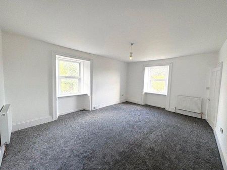 4 bedroom detached house to rent - Photo 2