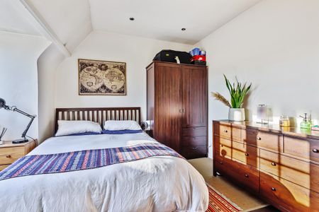 Lyttelton Court Hampstead Garden Suburb N2 - Photo 4