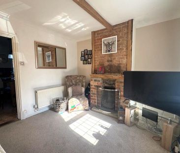 2 bedroom terraced house to rent - Photo 1