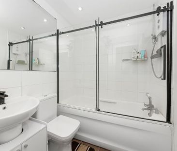 3 bedroom terraced house to rent - Photo 2