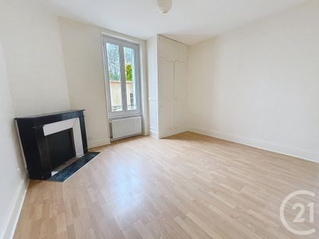 Location Appartement 3 pièces 67m² CLERMONT FERRAND 63100 - Photo 3