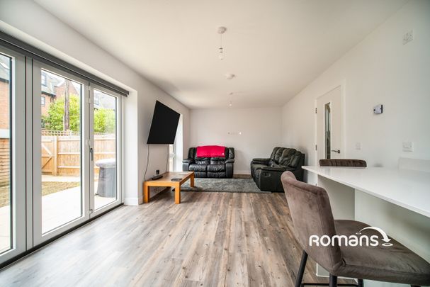 4 bedroom townhouse to rent - Photo 1