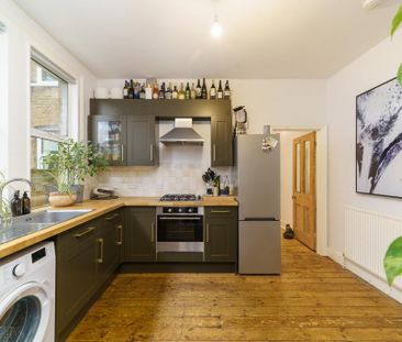 2 bedroom flat to rent - Photo 4