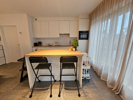 Energiezuinig duplex-appartement met 3 slaapkamers in recent project Kasteeldreef, nabij centrum Hoogstraten. - Photo 2