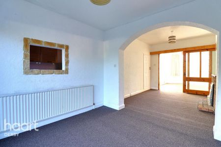 3 bedroom semi-detached house to rent - Photo 3